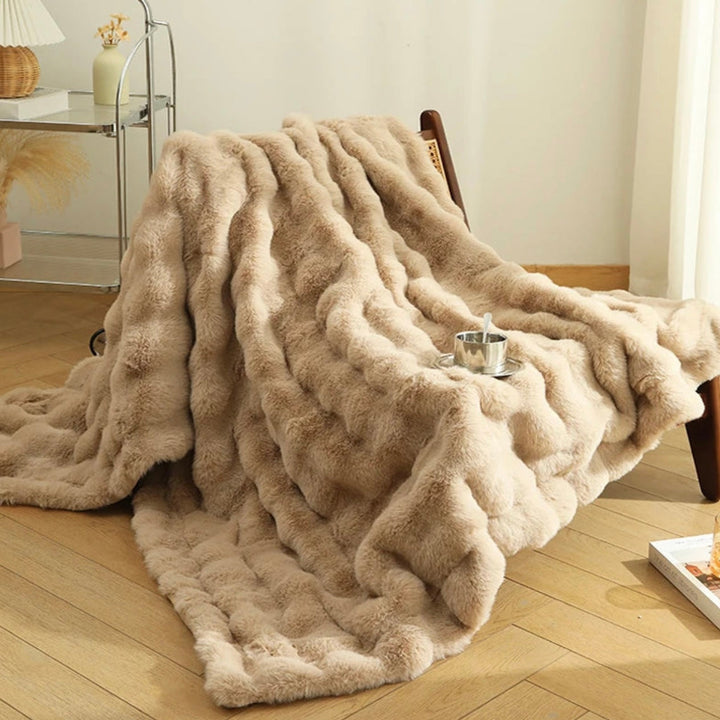 Luxe Fluffy Blanket - Emmey | Luxury Throw Blanket