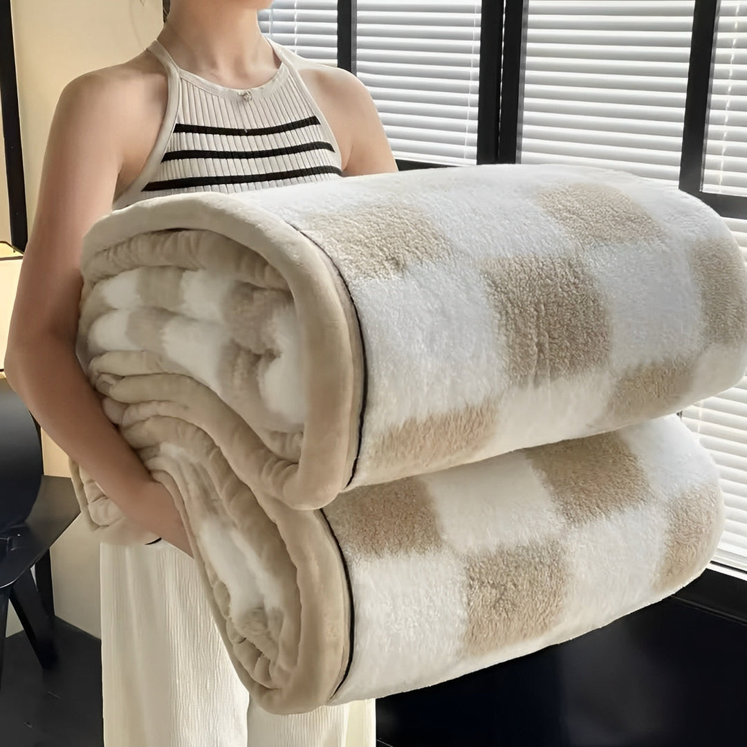 Maines | Luxe Throw Blanket